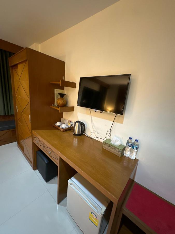 The Prisha Inn Patong Exterior foto